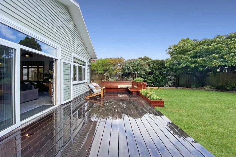 Photo of property in 91 Somerfield Street, Somerfield, Christchurch, 8024