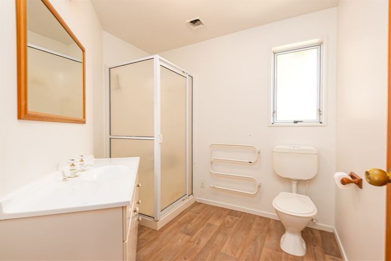 Photo of property in 19f Halswell Junction Road, Halswell, Christchurch, 8025