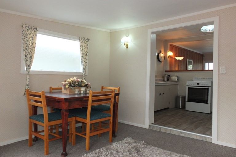 Photo of property in 45 Nash Parade, Foxton Beach, Foxton, 4815