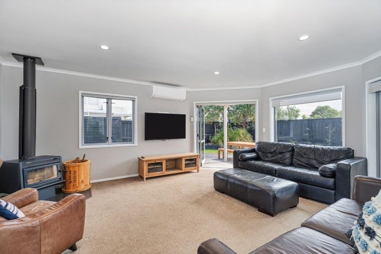 Photo of property in 126 Puka Crescent, Matarangi, Whitianga, 3592