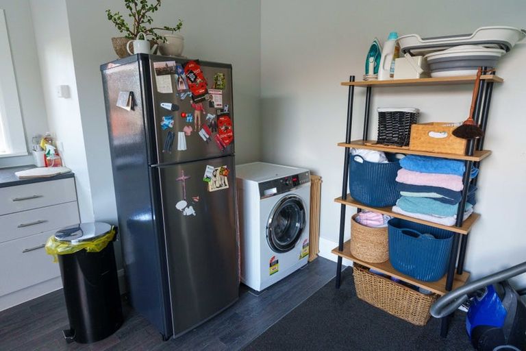 Photo of property in 2/77 Maida Vale Road, Roseneath, Wellington, 6011