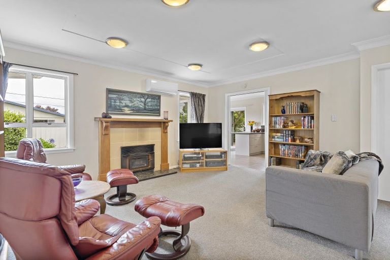 Photo of property in 26 Costley Street, Carterton, 5713