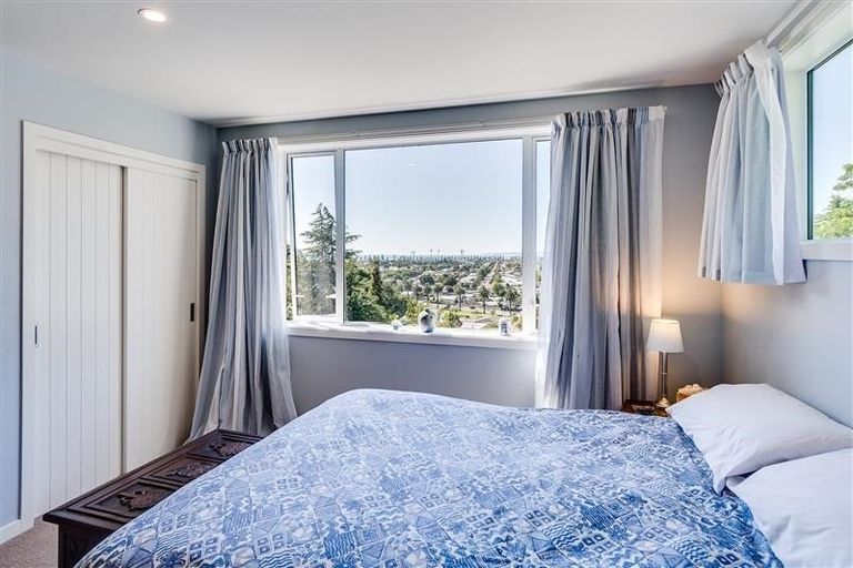 Photo of property in 18 Lucknow Terrace, Hospital Hill, Napier, 4110