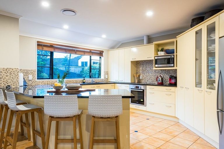 Photo of property in 39 Picasso Drive, West Harbour, Auckland, 0618