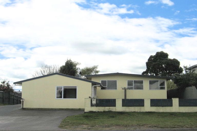 Photo of property in 44 Laughton Street, Taupo, 3330