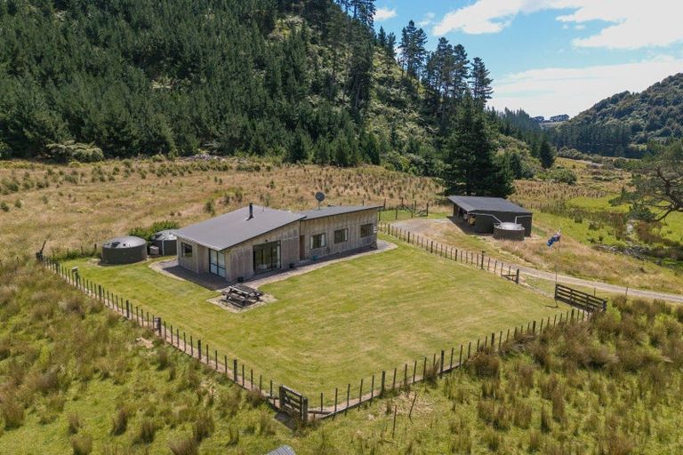 Photo of property in 1150 Otaki Gorge Road, Hautere, Otaki, 5582