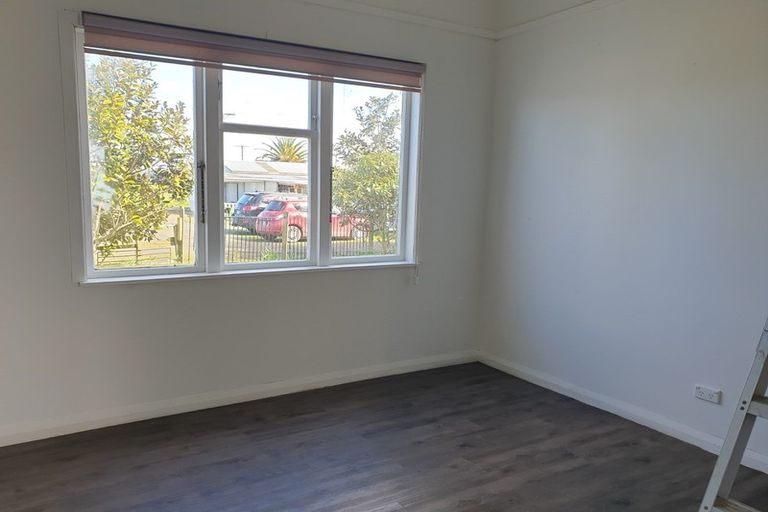 Photo of property in 130 Te Pua School Road, Helensville, 0875