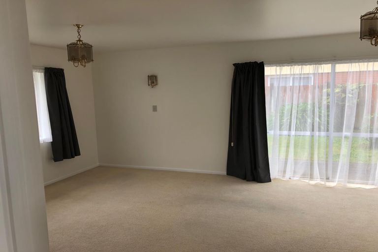 Photo of property in 2/466 Church Street, Palmerston North, 4410