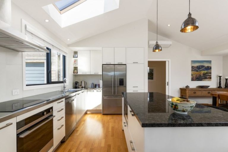 Photo of property in 40 Mcadam Drive, Jacks Point, Queenstown, 9371