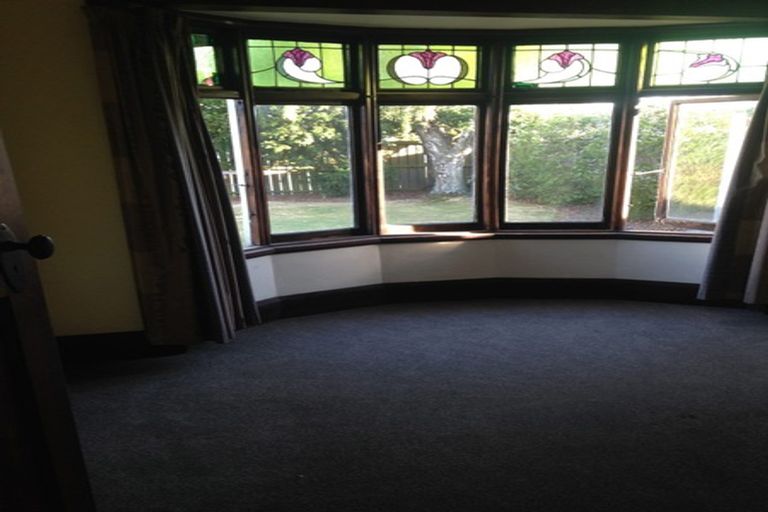 Photo of property in 17 Lyndon Street, Riccarton, Christchurch, 8011