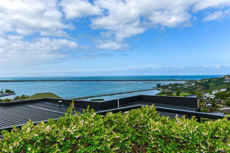 Photo of property in 82 Mount Pleasant Road, Mount Pleasant, Christchurch, 8081