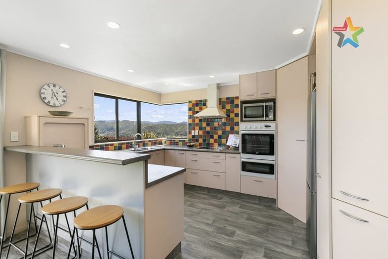 Photo of property in 112 Redvers Drive, Belmont, Lower Hutt, 5010