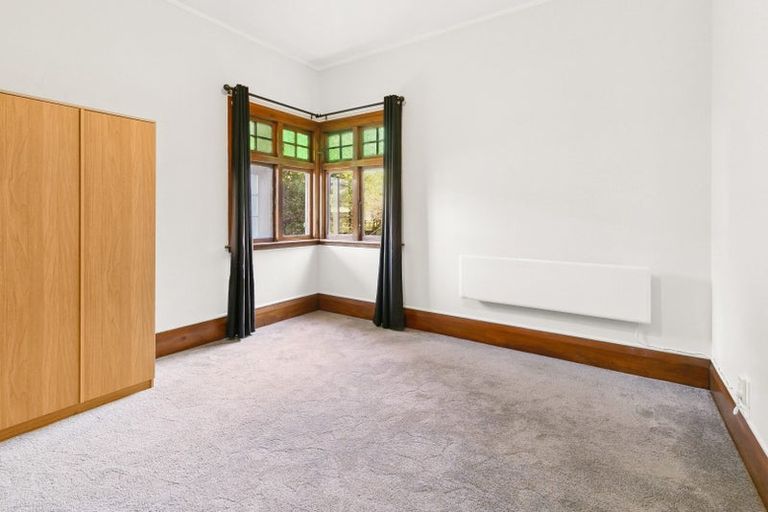 Photo of property in 6 Governor Road, Northland, Wellington, 6012