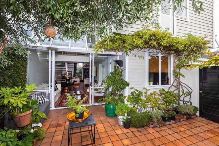 Photo of property in 74 Office Road, Merivale, Christchurch, 8014