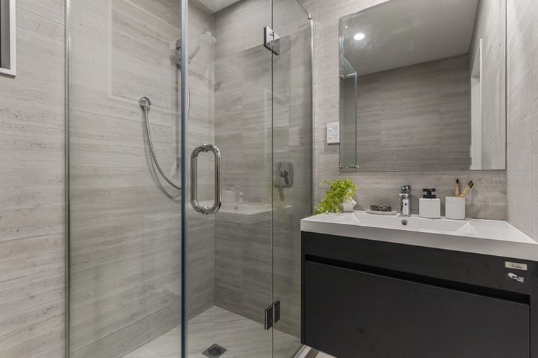 Photo of property in 64c Yeovil Road, Te Atatu Peninsula, Auckland, 0610