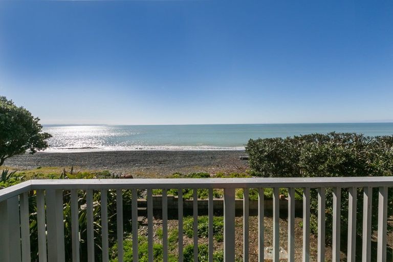 Photo of property in 249 Clifton Road, Te Awanga, 4102