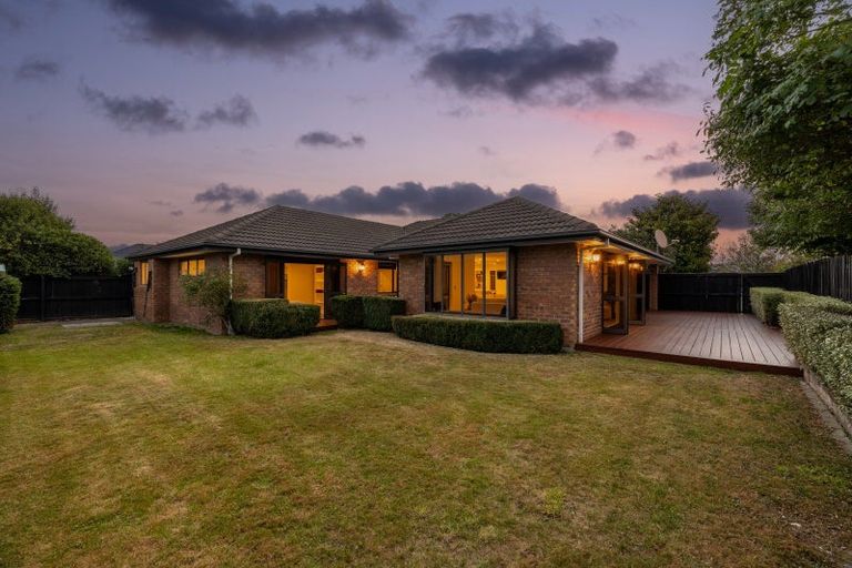 Photo of property in 14 Amoka Crescent, Parklands, Christchurch, 8083