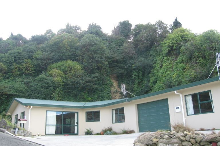 Photo of property in 1 Lucknow Terrace, Hospital Hill, Napier, 4110