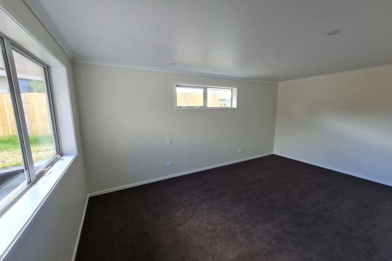 Photo of property in 15 Ocean View Rise, Ruakaka, 0116