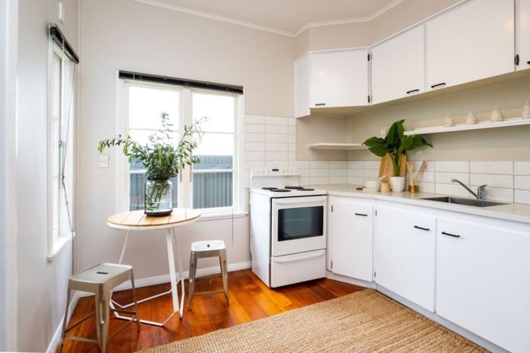 Photo of property in 44 Georges Drive, Napier South, Napier, 4110