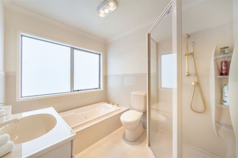 Photo of property in 13 Riverstone Drive, Riverstone Terraces, Upper Hutt, 5018