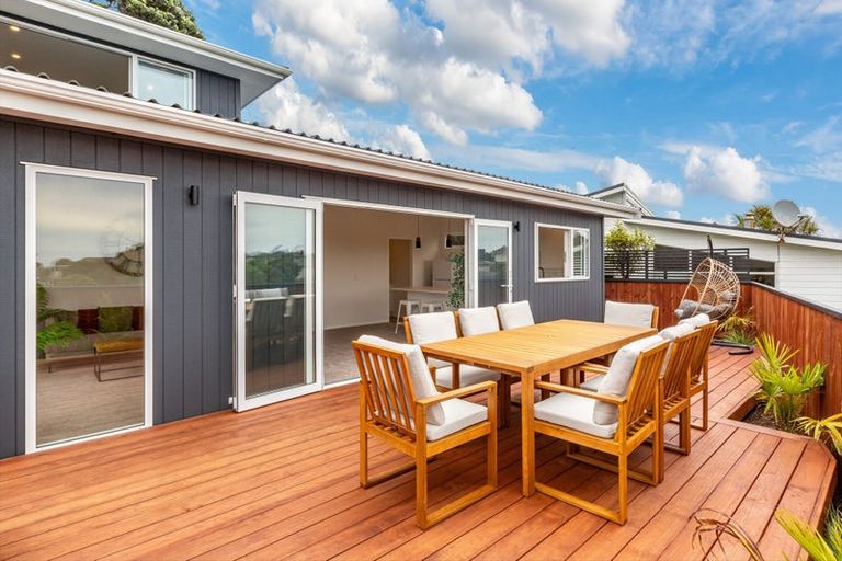 Photo of property in 67 Renown Road, Raumati South, Paraparaumu, 5032