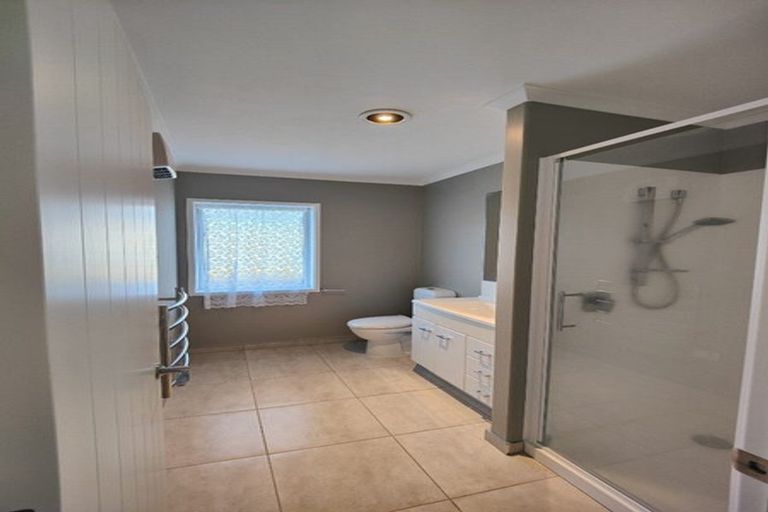 Photo of property in 14a Basley Road, Owhata, Rotorua, 3010