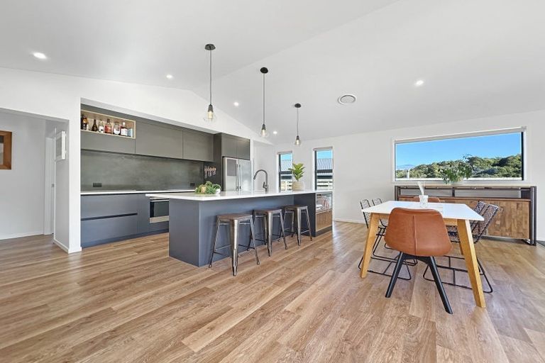 Photo of property in 46 Montgomery Crescent, Kinloch, Taupo, 3377