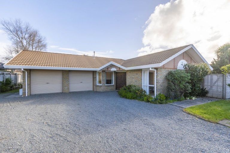 Photo of property in 12 Cedar Drive, Paraparaumu Beach, Paraparaumu, 5032
