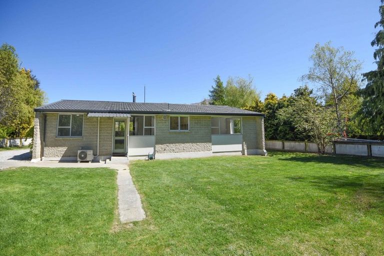 Photo of property in 24 Kowhai Drive, Wanaka, 9305