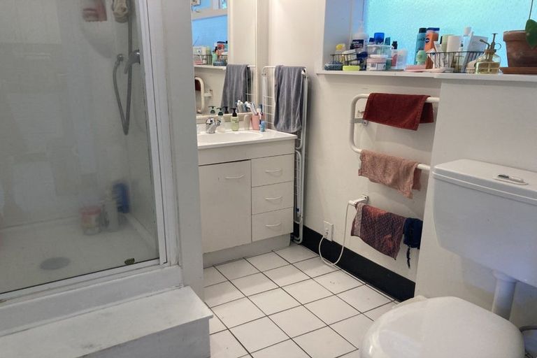 Photo of property in Parkland Flats, 11/51 Adams Terrace, Kelburn, Wellington, 6021