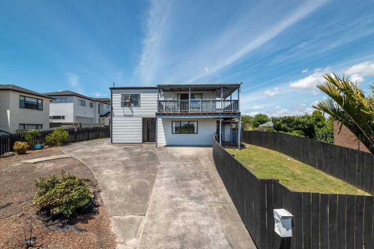 Photo of property in 27a Florence Daly Place, Mount Roskill, Auckland, 1041