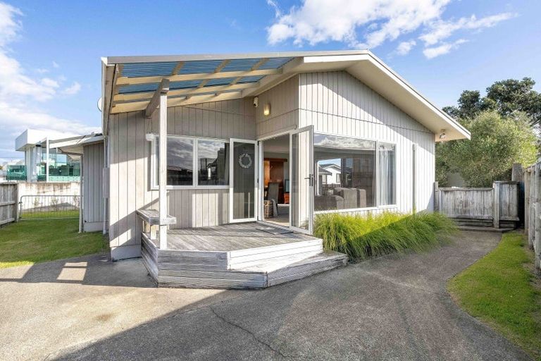 Photo of property in 303b Beach Road, Whangamata, 3620