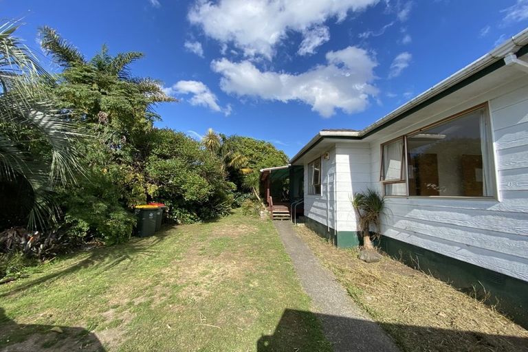 Photo of property in 7 Adel Place, Weymouth, Auckland, 2103