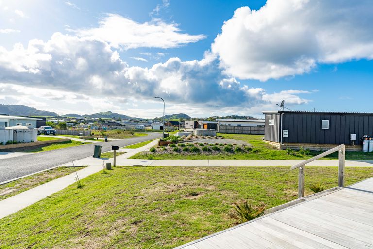 Photo of property in 25 Northcoast Place, Mangawhai Heads, Mangawhai, 0505