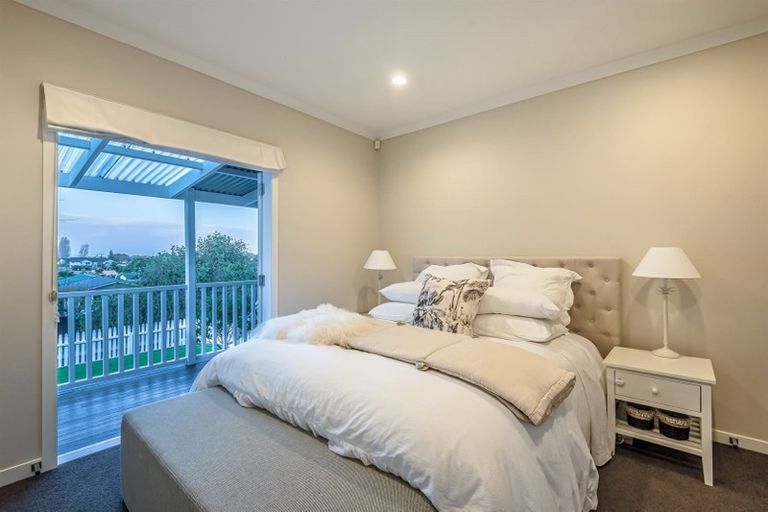 Photo of property in 1 Margaret Place, Milford, Auckland, 0620