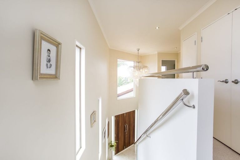 Photo of property in 6/126 Whangaparaoa Road, Red Beach, 0932