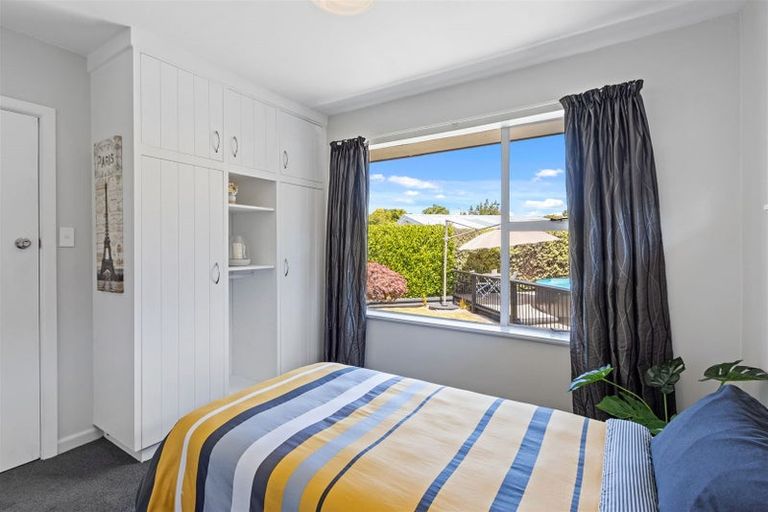 Photo of property in 39 Rossiter Avenue, Redwood, Christchurch, 8051