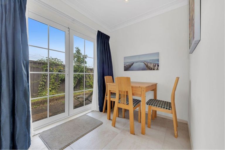 Photo of property in 4/2 Tampin Road, Hillpark, Auckland, 2102