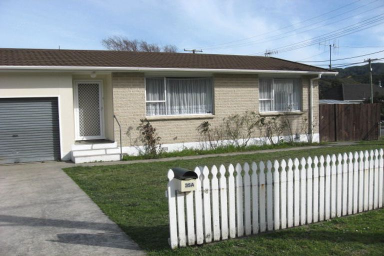 Photo of property in 35a Wise Street, Wainuiomata, Lower Hutt, 5014