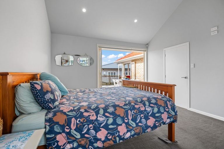 Photo of property in 9 Shortt Avenue, Mangere Bridge, Auckland, 2022