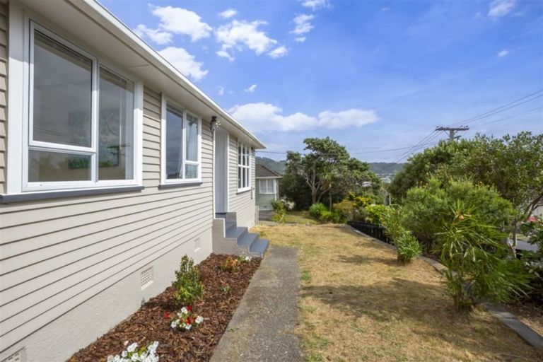 Photo of property in 18 Gear Terrace, Ranui, Porirua, 5024