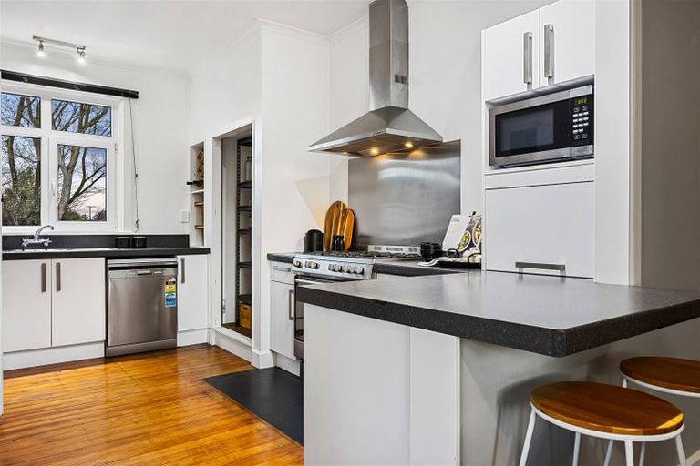 Photo of property in 27 Hastings Street, Southbridge, 7602