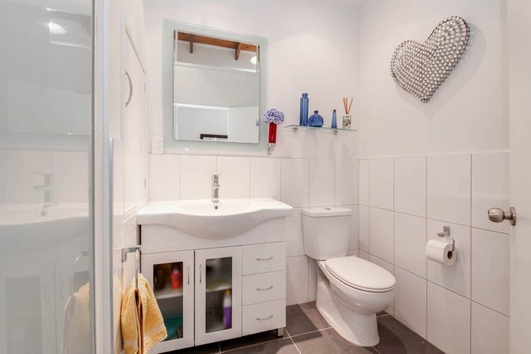 Photo of property in 61 Polkinghorne Drive, Manly, Whangaparaoa, 0930