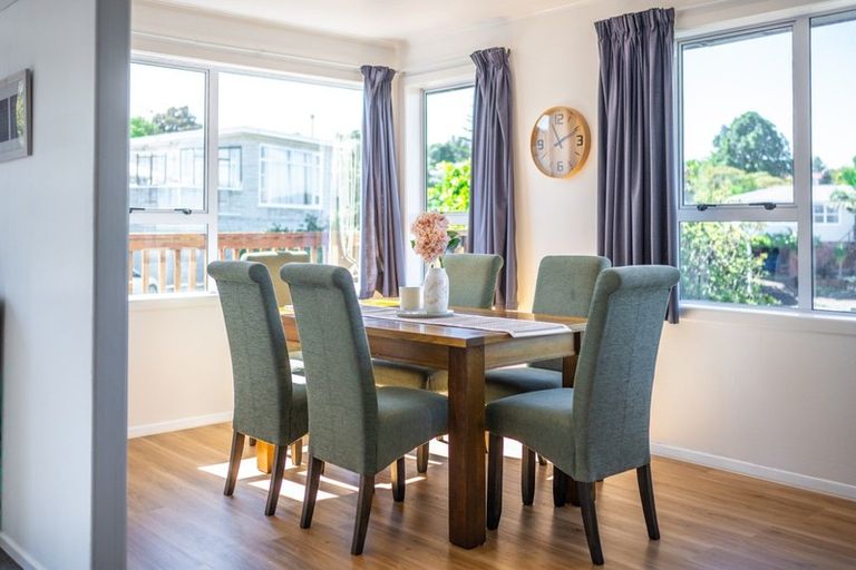 Photo of property in 6 Rosina Place, Pakuranga, Auckland, 2010