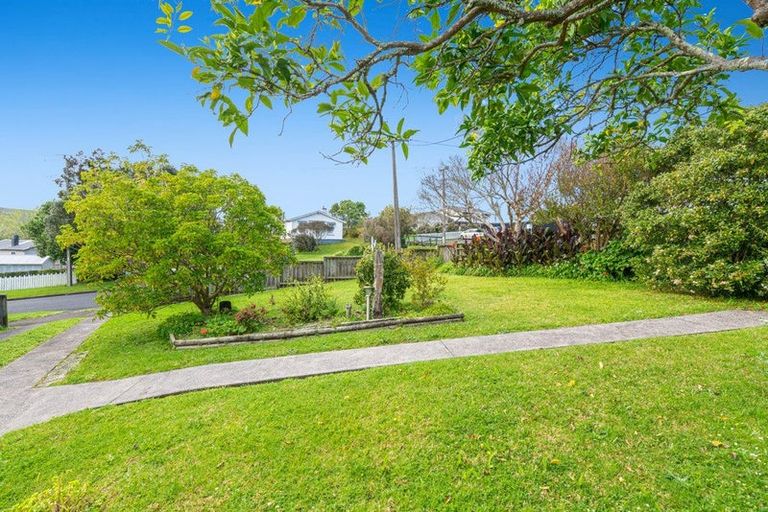 Photo of property in 4 Miro Street, Helensville, 0800