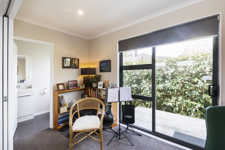 Photo of property in 9b Denbigh Place, Awapuni, Palmerston North, 4412