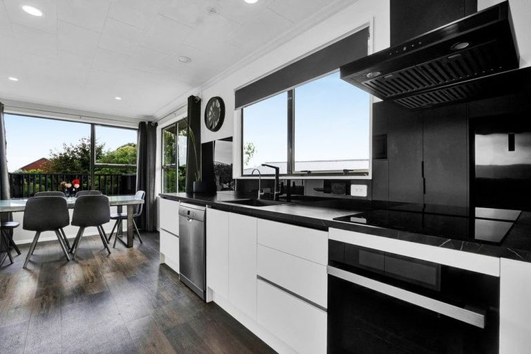 Photo of property in 9 Culzean Grove, Bell Block, New Plymouth, 4312