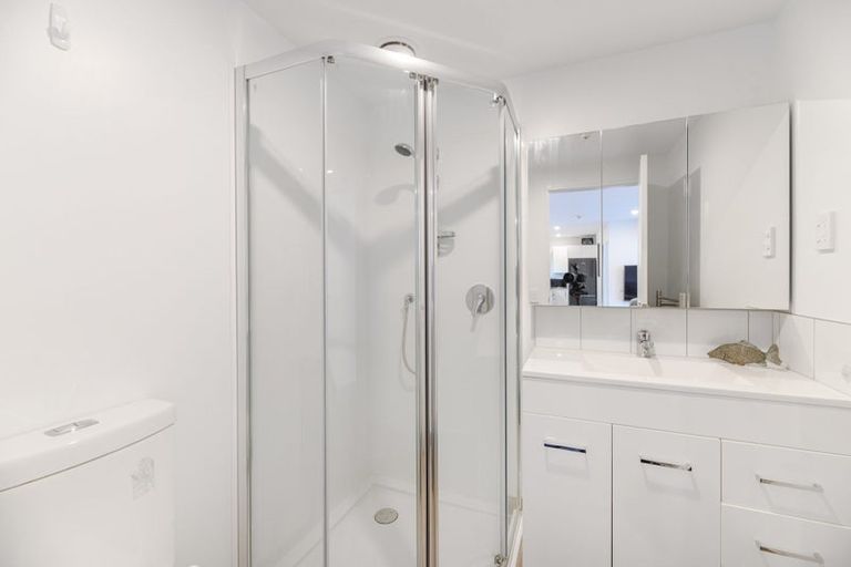 Photo of property in 108/28a Eileen Newey Place, Henderson, Auckland, 0612