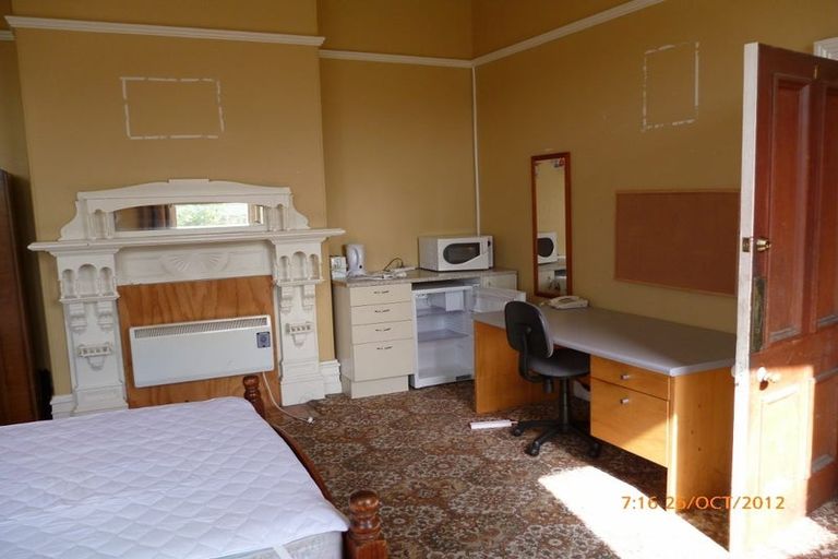 Photo of property in 18 Constitution Street, Dunedin Central, Dunedin, 9016